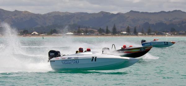 Thin Ice, Energizer and Konica Minolta in just one of the many battles at Gisborne. 
